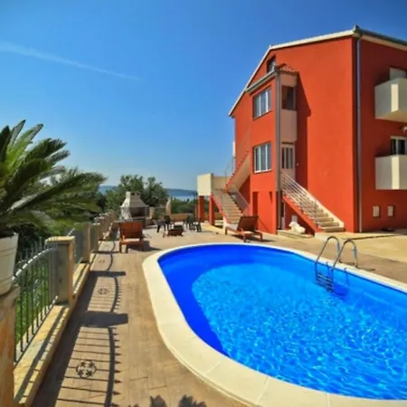 Apartment Tomy 2