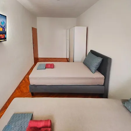 Apartment Tomy 2